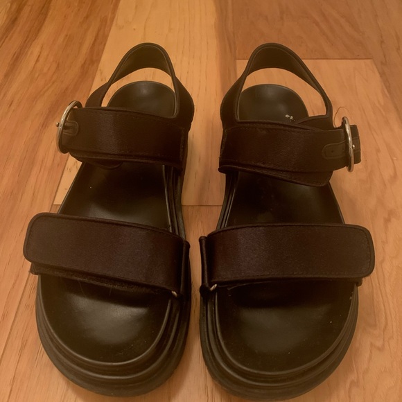 Zara Black Platform Sandels 7.5 - Picture 3 of 9